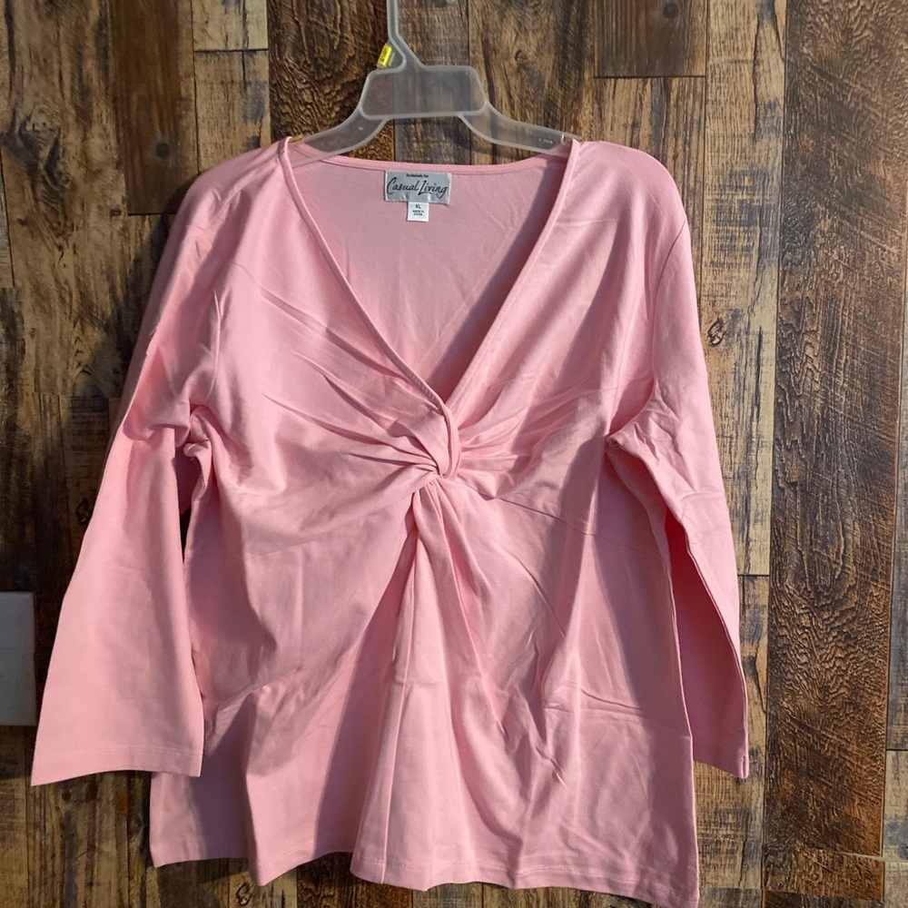 New Casual Living women's blouse pink with knot. Size XL